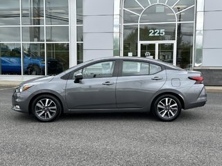 2022 Nissan Versa SV CVT in Saint-Basile-le-Grand, Quebec - 2 - w320h240px