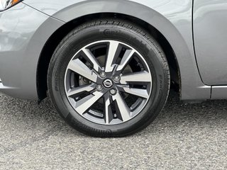 2022 Nissan Versa SV CVT in Saint-Basile-le-Grand, Quebec - 4 - w320h240px