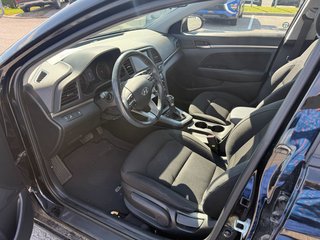 Hyundai Elantra PREFERRED**CARPLAY**BANCS & VOLANT CHAUFFANTS** 2019 à Saint-Eustache, Québec - 5 - w320h240px