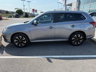 Mitsubishi OUTLANDER PHEV SE**AWD/4X4**BLUETOOTH**CRUISE**CAMERA RECUL**MAGS 2018 à Saint-Eustache, Québec - 3 - w320h240px