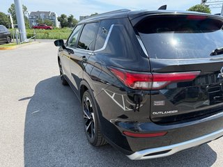 2023 Mitsubishi OUTLANDER PHEV SEL**S-AWC**TAUX À PARTIR DE 0.9%**TOIT**CUIR**NAV in Saint-Eustache, Quebec - 4 - w320h240px