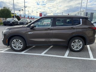 2023 Mitsubishi Outlander PHEV LE**S-AWC**TAUX À PARTIR 0.9%**75KM EV**TOIT PANO in Saint-Eustache, Quebec - 3 - w320h240px