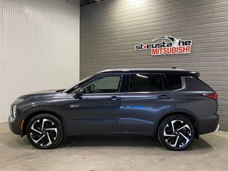 2025 Mitsubishi OUTLANDER PHEV GT*TOIT NOIR PANO*MAGS 20P.*AUTO PILOT* in Saint-Eustache, Quebec - 3 - w320h240px