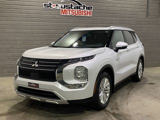 Mitsubishi OUTLANDER PHEV LE DÉMO 2025 à Saint-Eustache, Québec - 2 - w320h240px