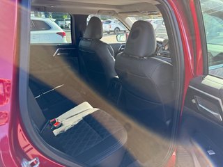 2023 Mitsubishi Outlander SEL**S-AWC**TAUX À PARTIR 0.9%**TOIT OUVRANT**CUIR in Saint-Eustache, Quebec - 6 - w320h240px