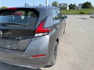 Nissan Leaf SV**100% ELECTRIQUE**CARPLAY**GPS**CAMERA SMART** 2023 à Saint-Eustache, Québec - 4 - w320h240px