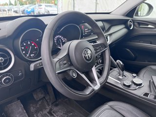 Alfa Romeo Stelvio  2018 à St-Jérôme, Québec - 3 - w320h240px