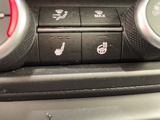 2021 Alfa Romeo Stelvio in St-Jérôme, Quebec - 14 - w320h240px