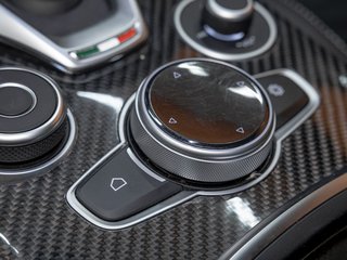 Alfa Romeo Stelvio  2021 à St-Jérôme, Québec - 26 - w320h240px