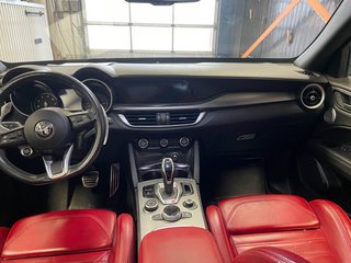 2022 Alfa Romeo Stelvio in St-Jérôme, Quebec - 13 - w320h240px