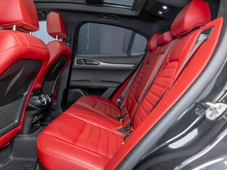 Alfa Romeo Stelvio  2022 à St-Jérôme, Québec - 25 - w320h240px