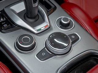 Alfa Romeo Stelvio  2022 à St-Jérôme, Québec - 24 - w320h240px