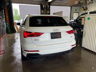 Audi Q3  2024 à St-Jérôme, Québec - 6 - w320h240px
