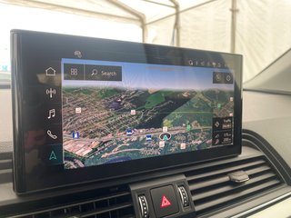 Audi Q5  2023 à St-Jérôme, Québec - 4 - w320h240px