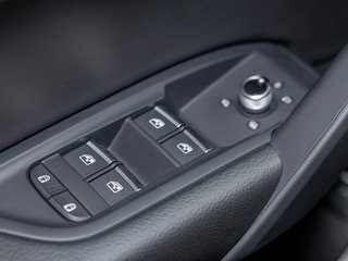 Audi Q5  2023 à St-Jérôme, Québec - 27 - w320h240px