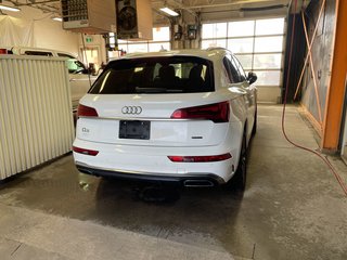 Audi Q5  2023 à St-Jérôme, Québec - 10 - w320h240px