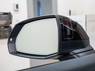 Audi Q5  2024 à St-Jérôme, Québec - 33 - w320h240px