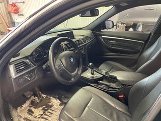 2017 BMW 3 Series in St-Jérôme, Quebec - 4 - w320h240px