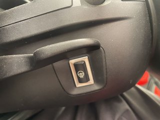 2018 BMW 3 Series in St-Jérôme, Quebec - 14 - w320h240px