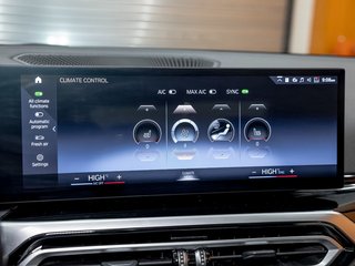 BMW 3 Series  2023 à St-Jérôme, Québec - 21 - w320h240px