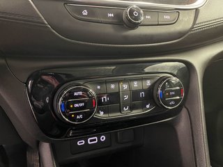 Buick Encore GX  2021 à St-Jérôme, Québec - 13 - w320h240px