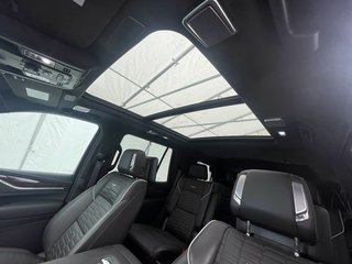 Cadillac Escalade  2024 à St-Jérôme, Québec - 3 - w320h240px