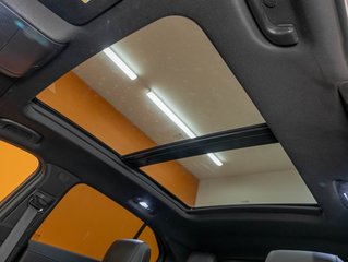 2021 Cadillac XT4 in St-Jérôme, Quebec - 4 - w320h240px