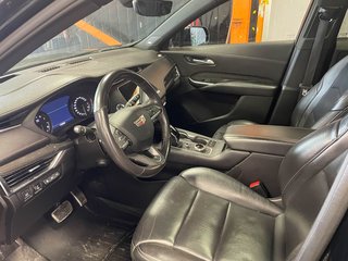 Cadillac XT4  2022 à St-Jérôme, Québec - 4 - w320h240px