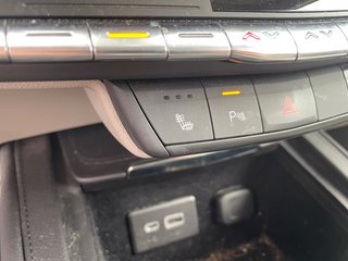 Cadillac XT4  2023 à St-Jérôme, Québec - 14 - w320h240px