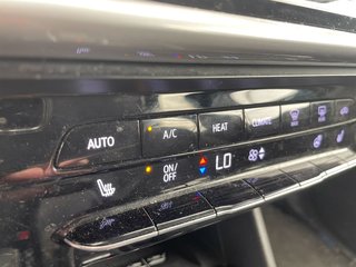 2022 Chevrolet BOLT EUV in St-Jérôme, Quebec - 16 - w320h240px
