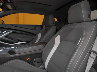 Chevrolet Camaro  2022 à St-Jérôme, Québec - 10 - w320h240px