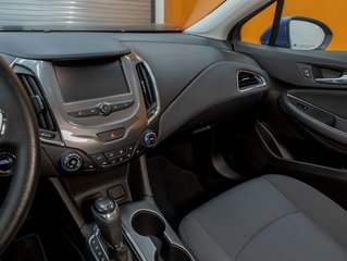 Chevrolet Cruze  2017 à St-Jérôme, Québec - 18 - w320h240px
