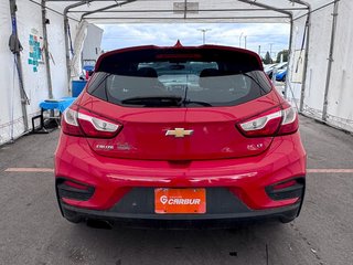 Chevrolet Cruze  2017 à St-Jérôme, Québec - 8 - w320h240px