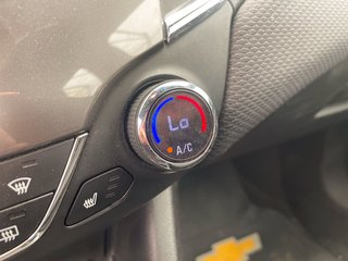 Chevrolet Cruze  2019 à St-Jérôme, Québec - 16 - w320h240px