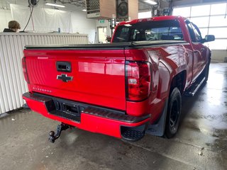 Chevrolet Silverado 1500  2017 à St-Jérôme, Québec - 8 - w320h240px