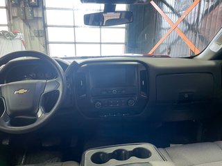 Chevrolet Silverado 1500  2017 à St-Jérôme, Québec - 10 - w320h240px