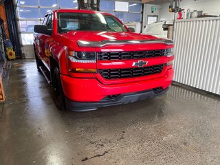 Chevrolet Silverado 1500  2017 à St-Jérôme, Québec - 9 - w320h240px