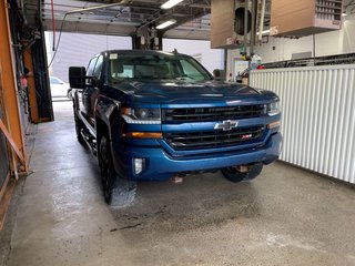 2018 Chevrolet Silverado 1500 in St-Jérôme, Quebec - 9 - w320h240px