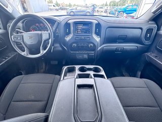 2020 Chevrolet Silverado 1500 in St-Jérôme, Quebec - 10 - w320h240px