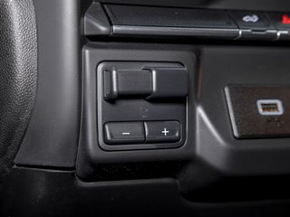 2020 Chevrolet Silverado 1500 in St-Jérôme, Quebec - 23 - w320h240px