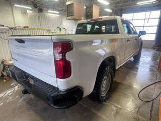 Chevrolet Silverado 1500  2021 à St-Jérôme, Québec - 8 - w320h240px