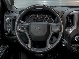 Chevrolet Silverado 1500  2022 à St-Jérôme, Québec - 12 - w320h240px