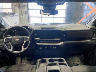 Chevrolet Silverado 1500  2022 à St-Jérôme, Québec - 12 - w320h240px