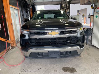 2023 Chevrolet Silverado 1500 in St-Jérôme, Quebec - 5 - w320h240px