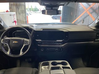 2023 Chevrolet Silverado 1500 in St-Jérôme, Quebec - 12 - w320h240px