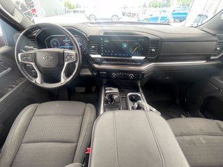 Chevrolet Silverado 1500  2023 à St-Jérôme, Québec - 12 - w320h240px