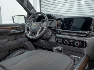 Chevrolet Silverado 1500  2023 à St-Jérôme, Québec - 32 - w320h240px
