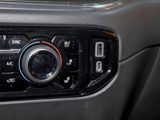 Chevrolet Silverado 1500  2023 à St-Jérôme, Québec - 23 - w320h240px