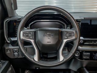 Chevrolet Silverado 1500  2023 à St-Jérôme, Québec - 12 - w320h240px
