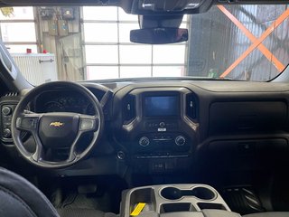 Chevrolet Silverado 1500  2023 à St-Jérôme, Québec - 10 - w320h240px